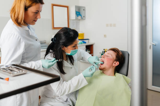 Best Emergency Gum Treatment in Rolla, ND